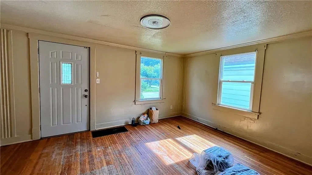 4 bed, 972 sqft, $965 — Photo 3