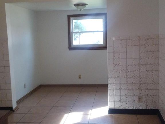 2nd image of 3824 Mohawk Ave
