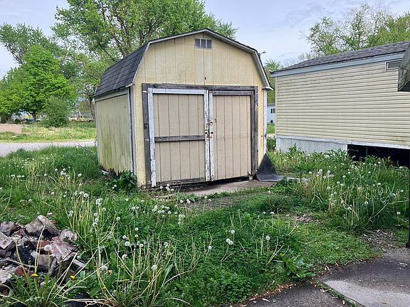 3rd image of 1020 Birch St #20
