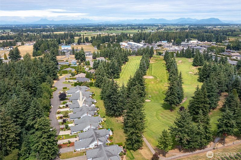 4th image of 6830 Golf View Drive #A