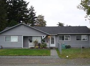 136 NE Oleary St, Oak Harbor, WA 98277
