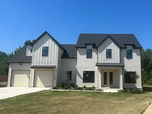 2049 Dutton Pl, Fayetteville, AR 72703