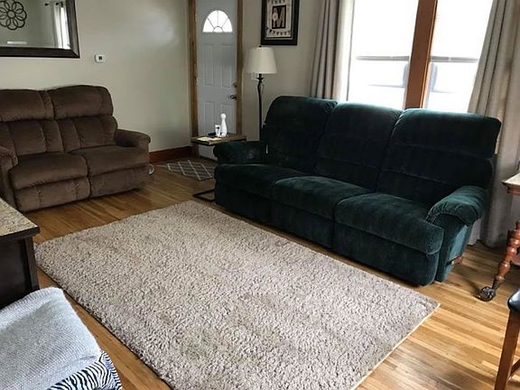 3rd image of 603 E Mulberry St