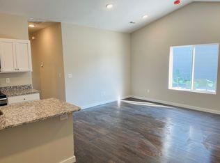 1424 N Azena St #1426, Andover, KS 67002