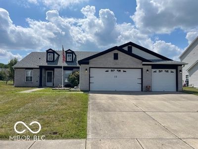 372 Heritage Dr, Greenwood, IN, 46143