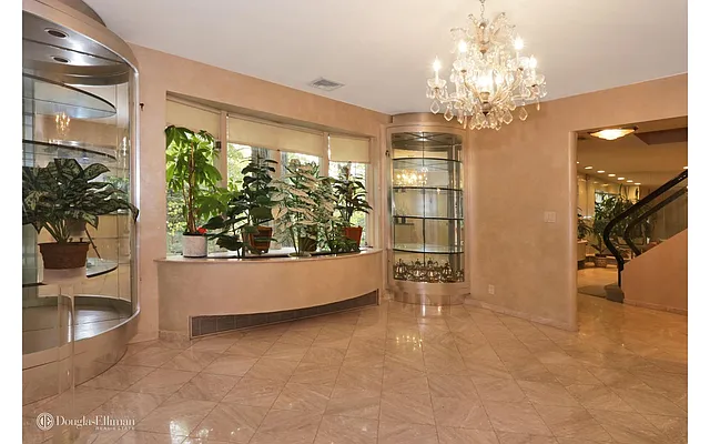 Sold by Douglas Elliman | media 40