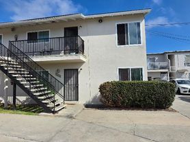 2223 N Lewis Ave, Long Beach, CA