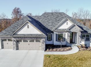 2911 Farleigh Ct, Columbia, MO 65203