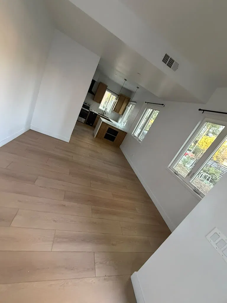 3 bed, 1600 sqft, $5,250 — Photo 2