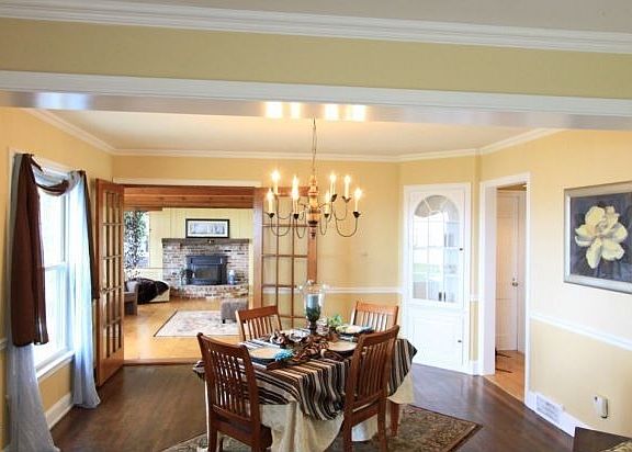 4th image of 15710 W Shore Ct