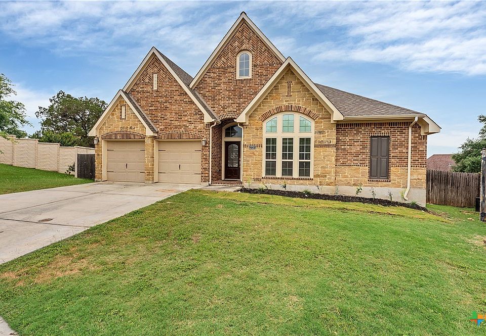 1st image of 2720 Windcliff Dr