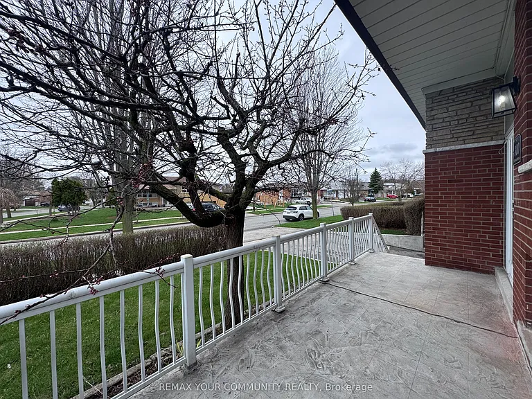 300 Driftwood Ave #UPPER — Photo 4