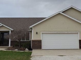 4469 Kuhn Rd, Celina, OH 45822