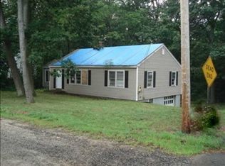 40 1st St, Berwick, ME 03901