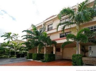 3826 NE 171st St #1, North Miami Beach, FL 33160