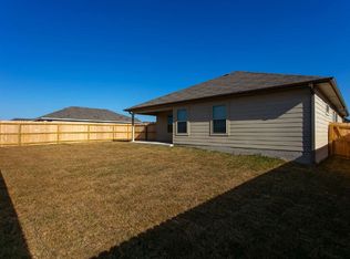 2043 Chief St, Bryan, TX 77807