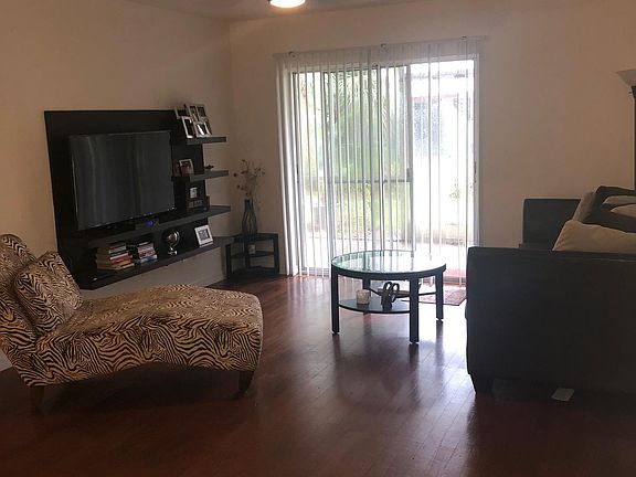 5th image of 4435 1st St NE Unit 107