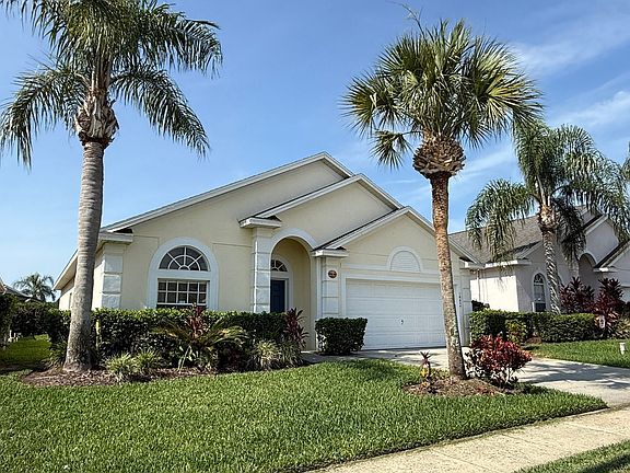 3rd image of 16644 Rolling Green Dr