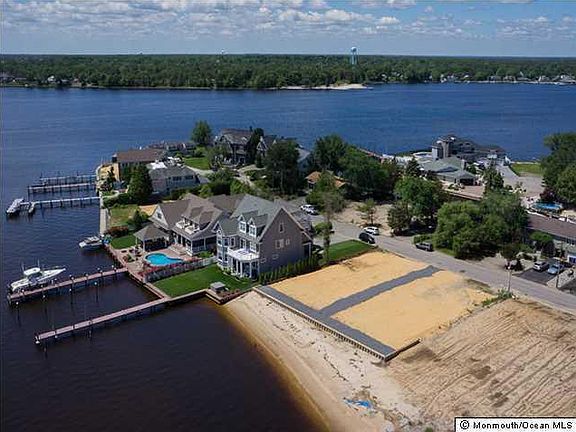 5th image of 21 Haines Cove Dr
