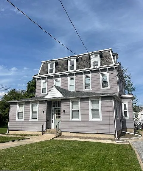 1013 Lafayette Ave #3 — Photo 1