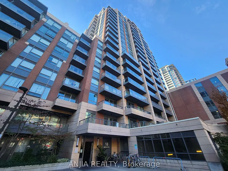 18 Uptown Dr #901 — Photo 3