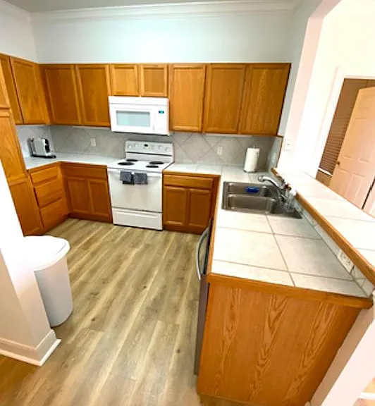 801 Luther St W #405 — Photo 7