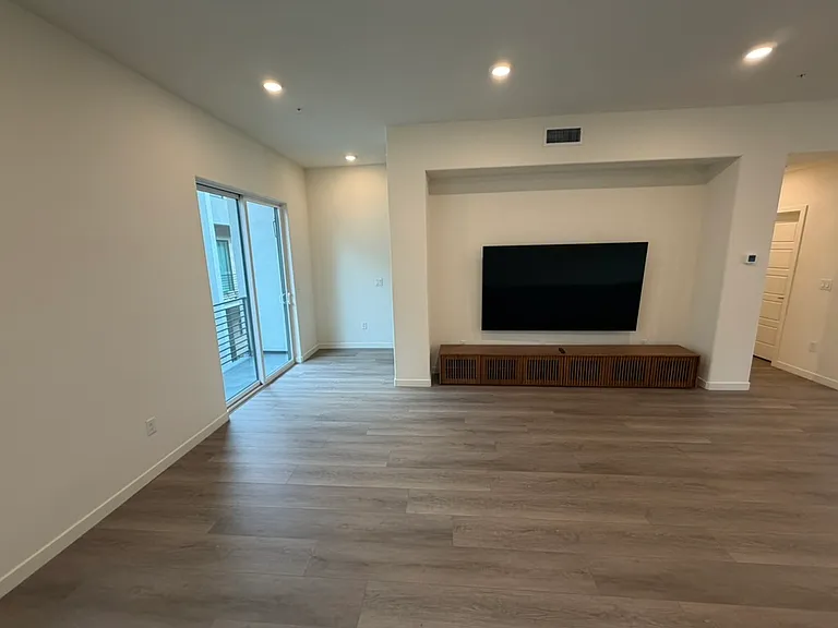 86" TV and Console