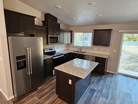 4th image of 7908 40th St NW