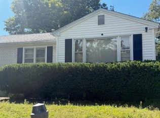 74 Leatherleaf Dr, Springfield, MA 01109