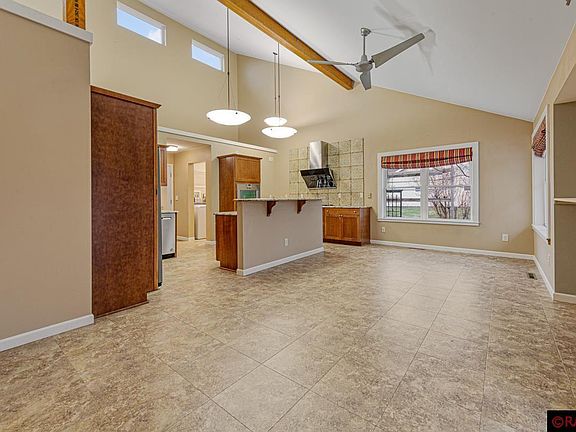 4th image of 50 Balsam Ln