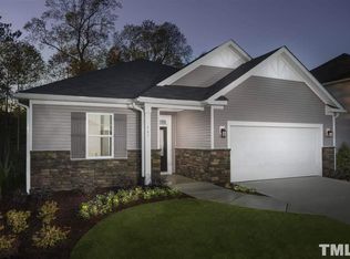 445 Summer Ranch Dr, Fuquay Varina, NC 27526