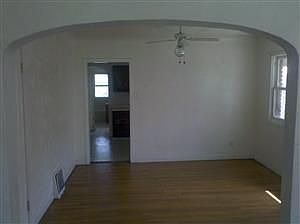 3rd image of 1433 S Richards St
