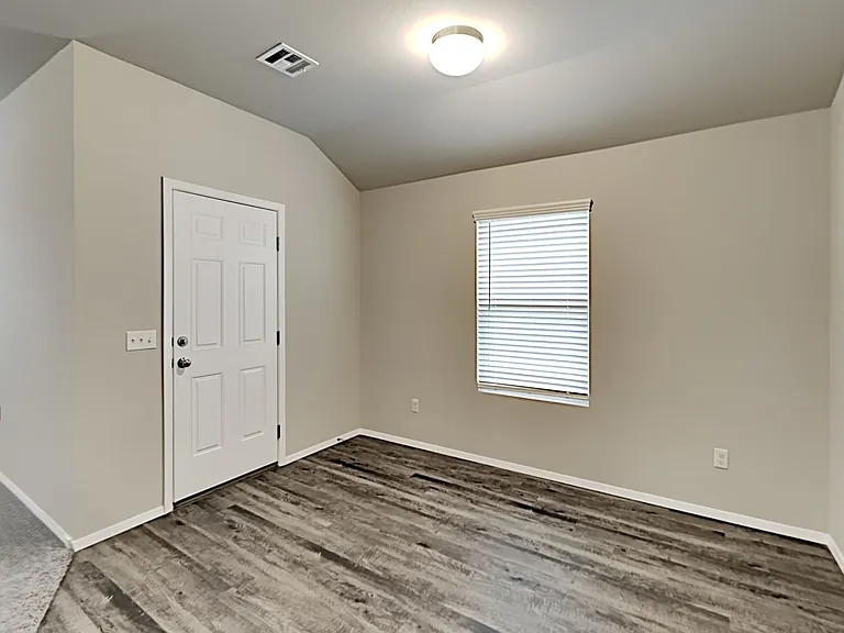 1824 Jack Rabbit Ln — Photo 6
