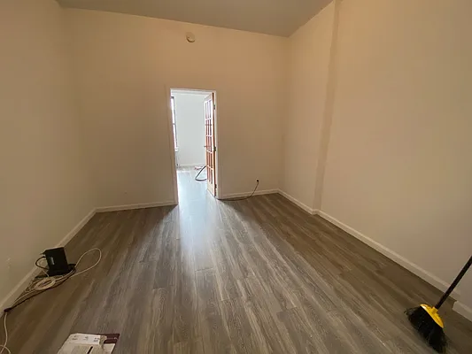 Rented by GreenVill Real Estate LLC | media 19