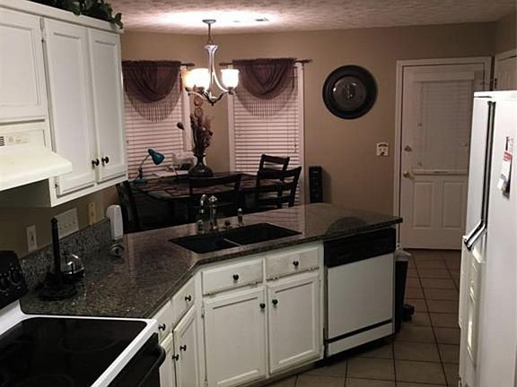 5th image of 5828 Portsmouth Dr