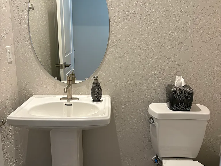 2875 E Colina Dr — Photo 12