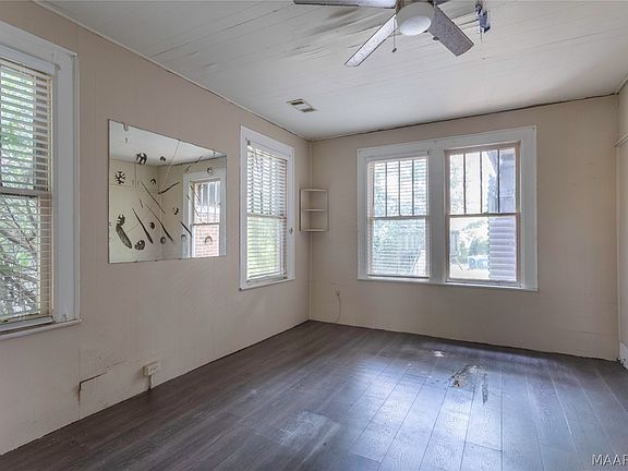5th image of 338 Ryan St