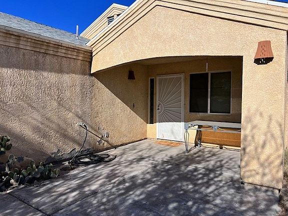 3rd image of 335 Riverwood Ln