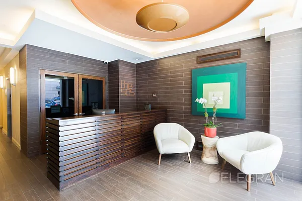 Sold by (Legacy) Elegran | media 9