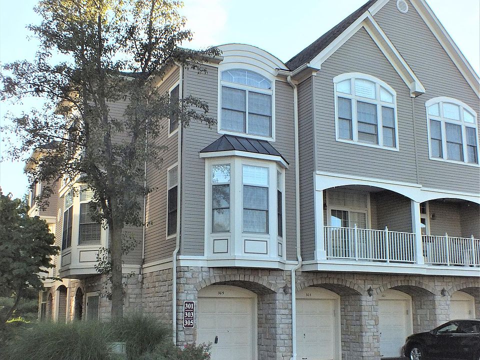 1st image of 305 Regal Blvd #111