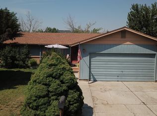 3305 Groom Way, Sparks, NV 89434