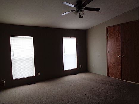 4th image of 58622 Meadow Creek Blvd
