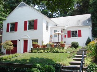 9403 Corsica Dr, Bethesda, MD 20814