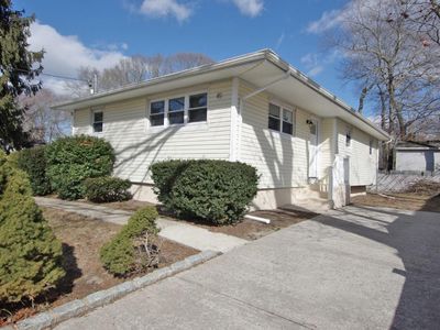 49 Lexington Road, Shirley, NY, 11967