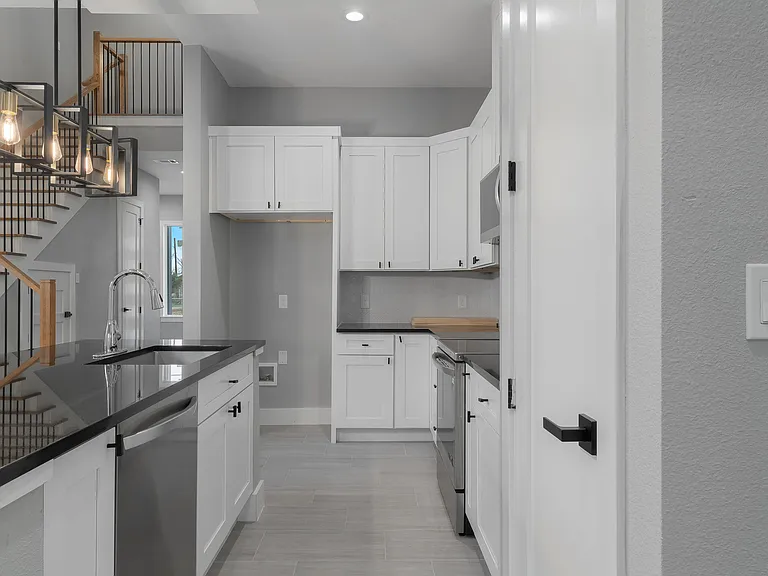 2806 Chicago St — Photo 23