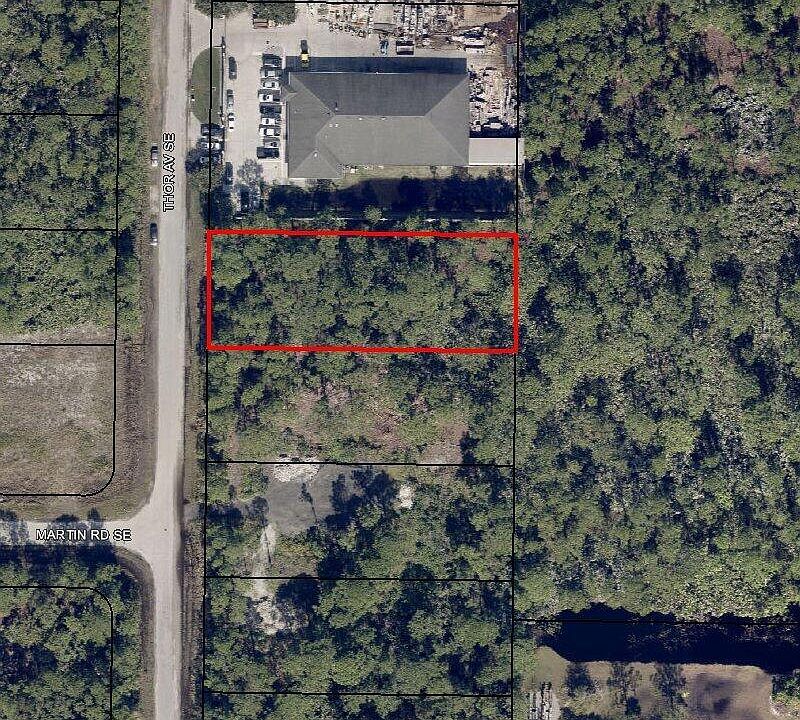 2nd image of 531 Thor Ave SE