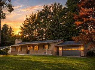 6350 Brockhurst Blvd, West Bloomfield, MI 48322