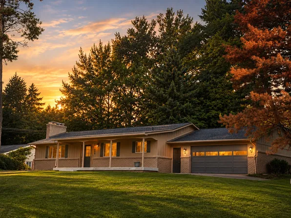 6350 Brockhurst Blvd, West Bloomfield, MI 48322