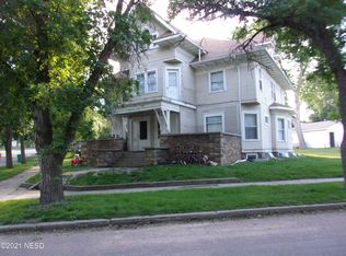 501 N Park St, Watertown, SD 57201