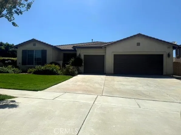 2426 Mary Clare St, Corona, CA 92882